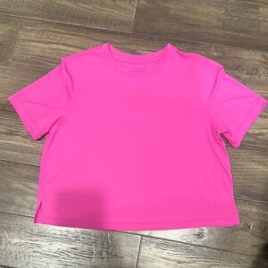Ultralight Waist-Length T-shirt